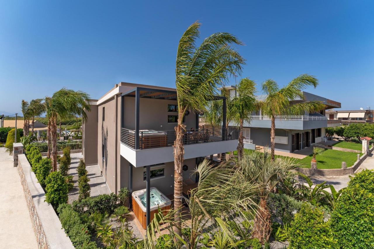 Palmeral Luxury Suites Kremasti  Exterior photo