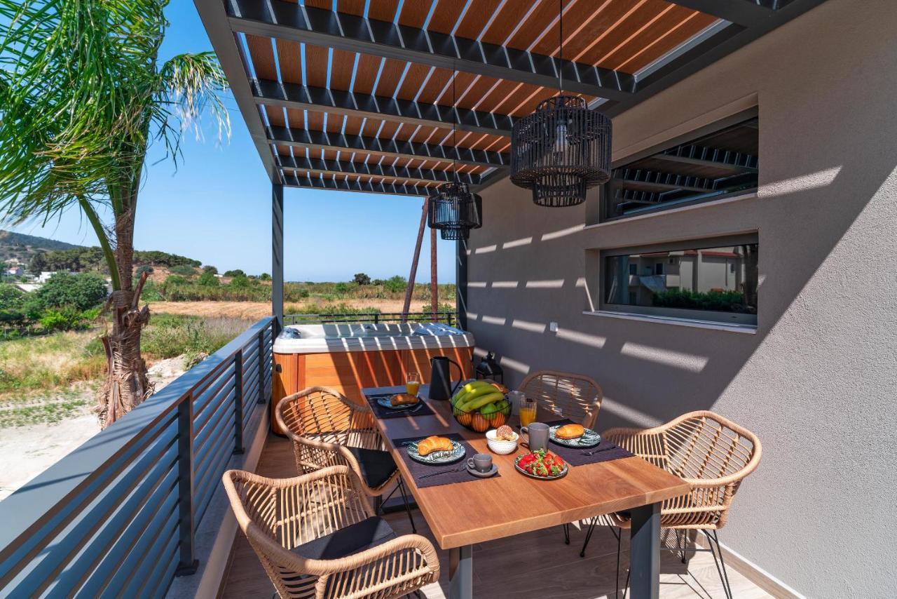 Palmeral Luxury Suites Kremasti  Exterior photo