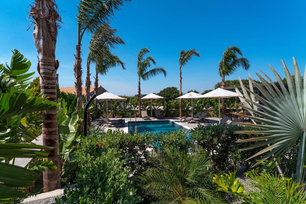 Palmeral Luxury Suites Kremasti  Exterior photo