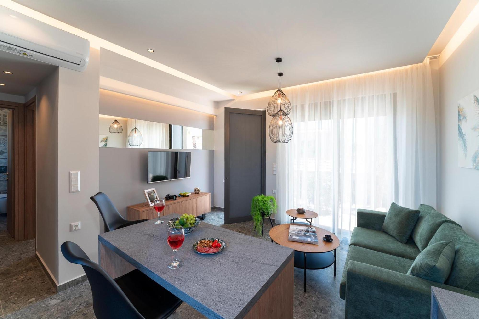 Palmeral Luxury Suites Kremasti  Room photo